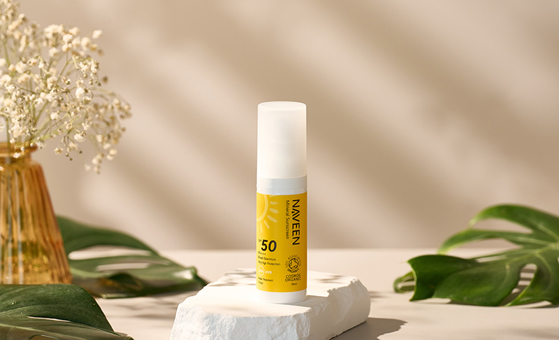 Mineral sunscreen broad spectrum SPF50 TINTED 1